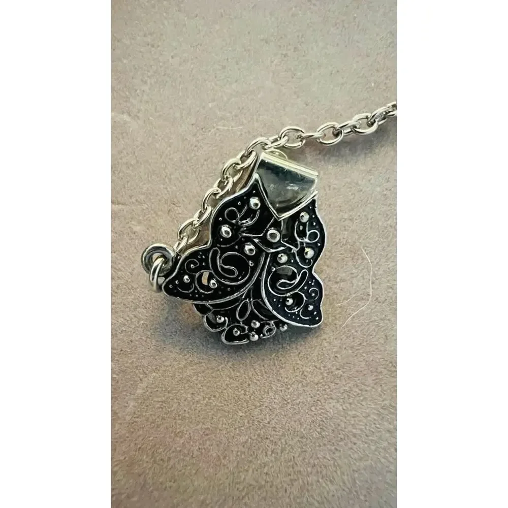 Vintage Style Chandelier Sweater Clip